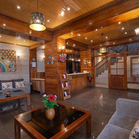 Summit Alpine Abode Hotel 5 Mins From Mg Marg Gangtok Ngoại thất bức ảnh