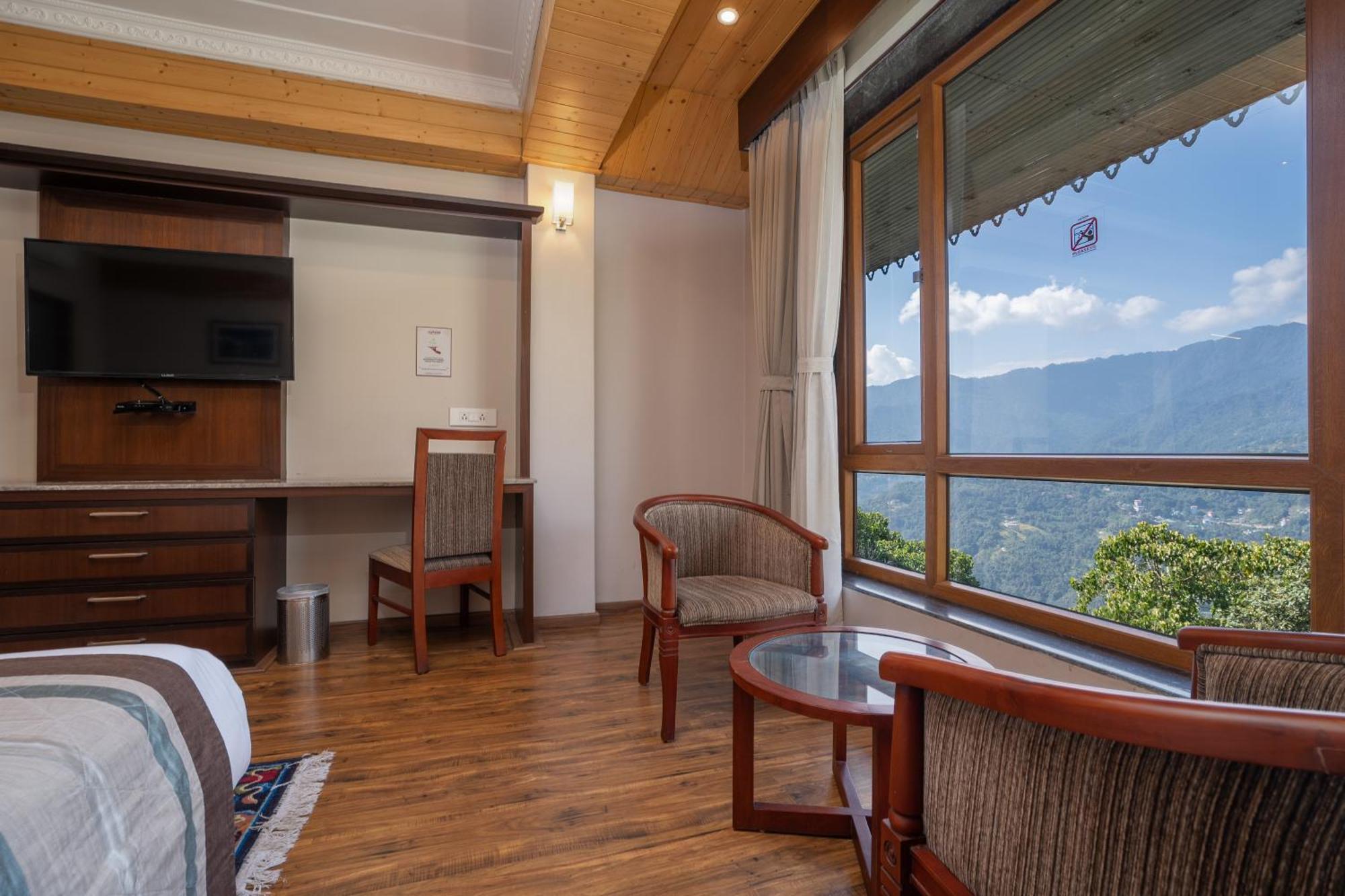 Summit Alpine Abode Hotel 5 Mins From Mg Marg Gangtok Ngoại thất bức ảnh