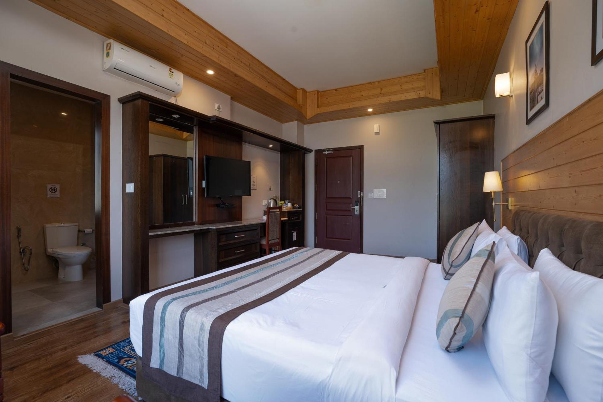 Summit Alpine Abode Hotel 5 Mins From Mg Marg Gangtok Ngoại thất bức ảnh